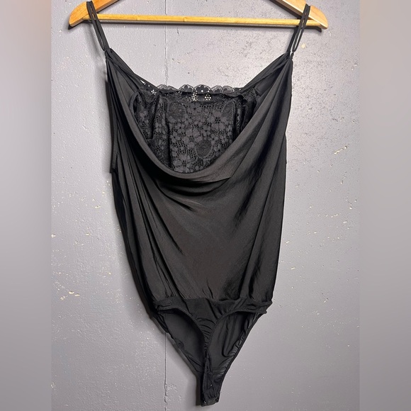 FREE PEOPLE Intimately Cowneck lace bodysuit in size Small - Picture 2 of 12
